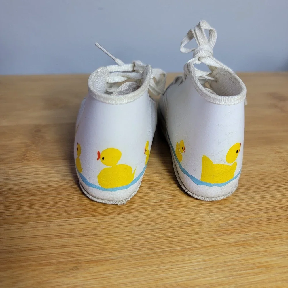 Vintage Baby Size 2 Yellow Rubber Duck High Top Walking Shoes White Boys Girls